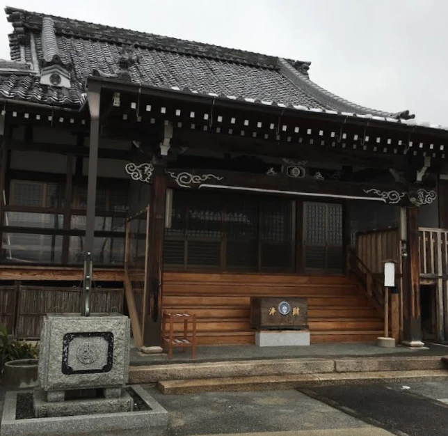 真願寺の外観