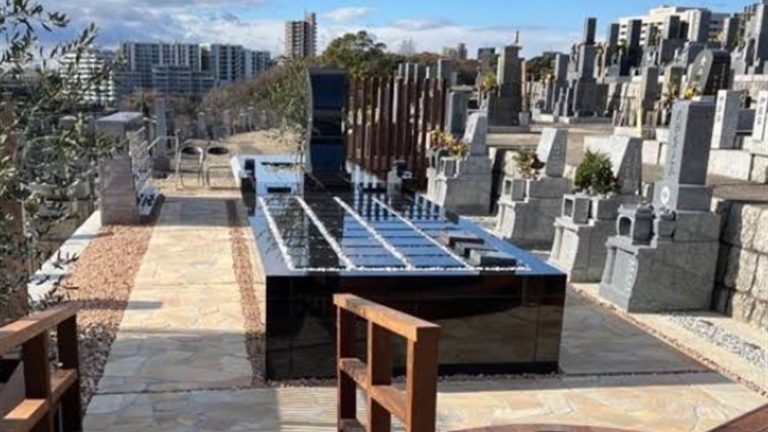 王寺霊園 永代供養墓「やわらぎの碑」