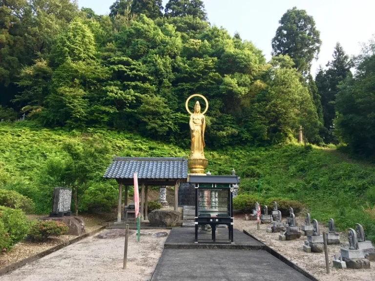 霊泉寺 樹林葬墓地