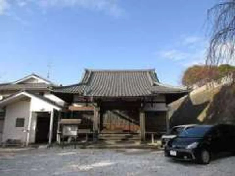 長泉寺(舞岡町) 永代供養塔