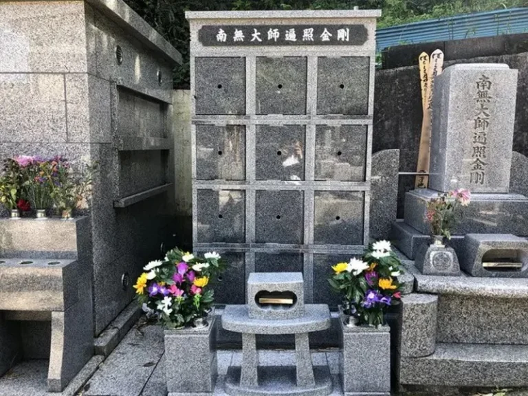 神光寺 のうこつぼ