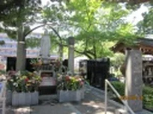 上正寺 共同墓地「正覚廟」