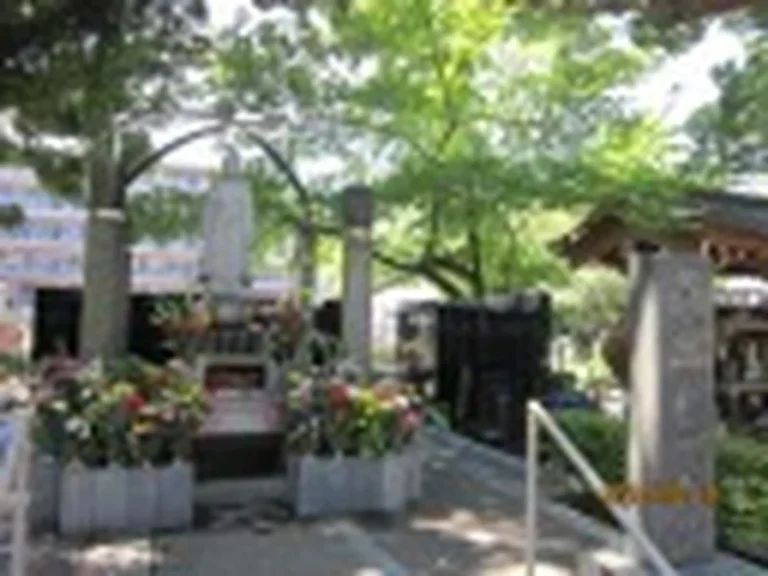 上正寺 共同墓地「正覚廟」