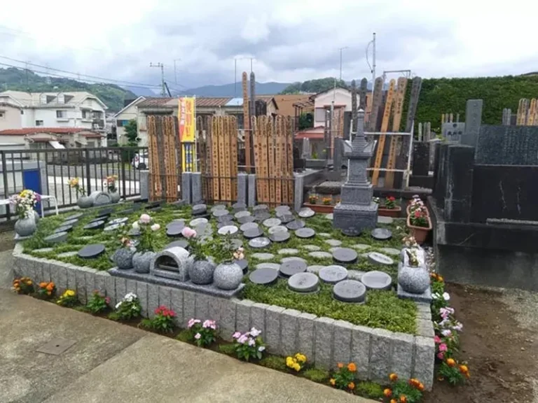 ロイヤル小田原樹木葬墓地