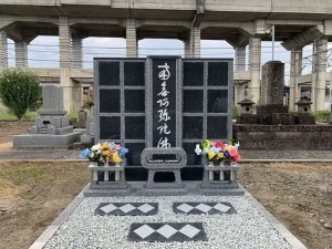 榮凉寺のうこつぼ