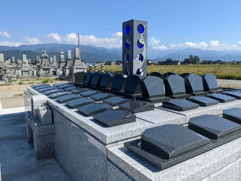 古黒部墓地