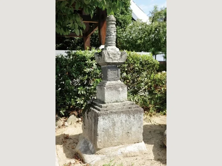 知足院 樹木葬・集合型個人墓地