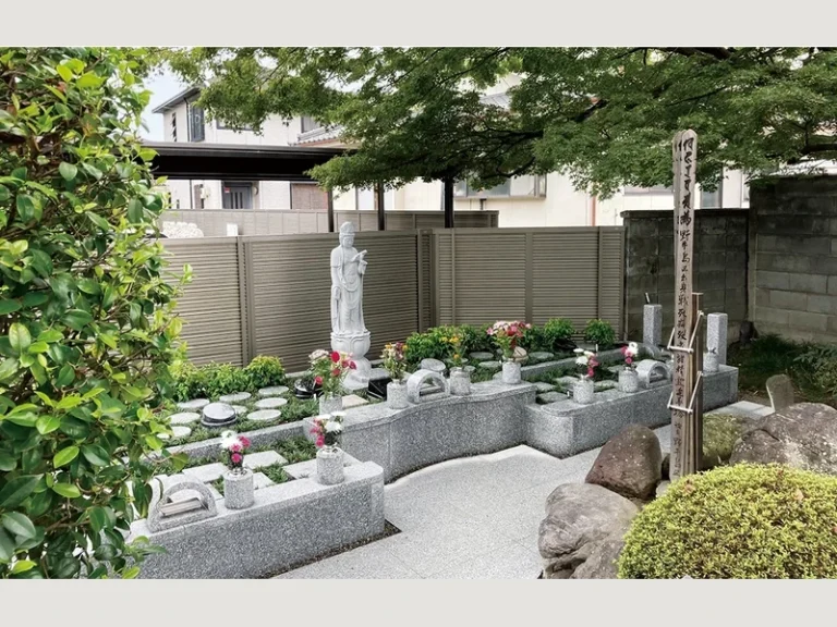 南アルプスの郷樹木葬墓地
